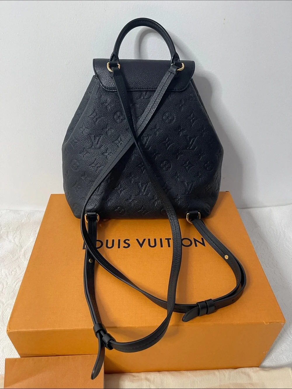 Louis Vuitton material empreinte